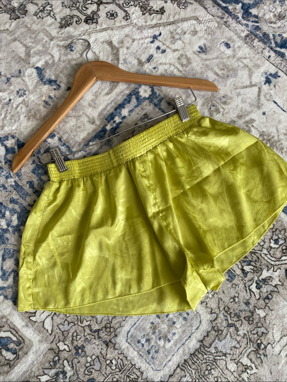 Bright Lulu’s Monstera Print Elastic-Waist Shorts
